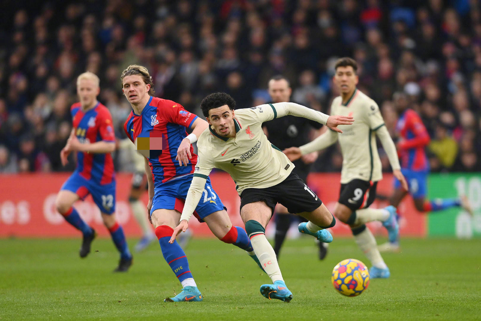 脚在过去两 脚在过去两